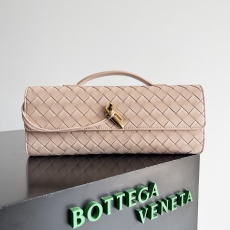 Bottega Veneta Clutch Bags